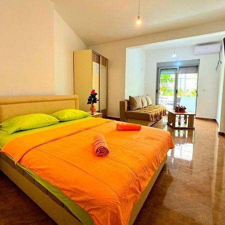 Mala Plaza Apartments 乌尔齐尼 外观 照片