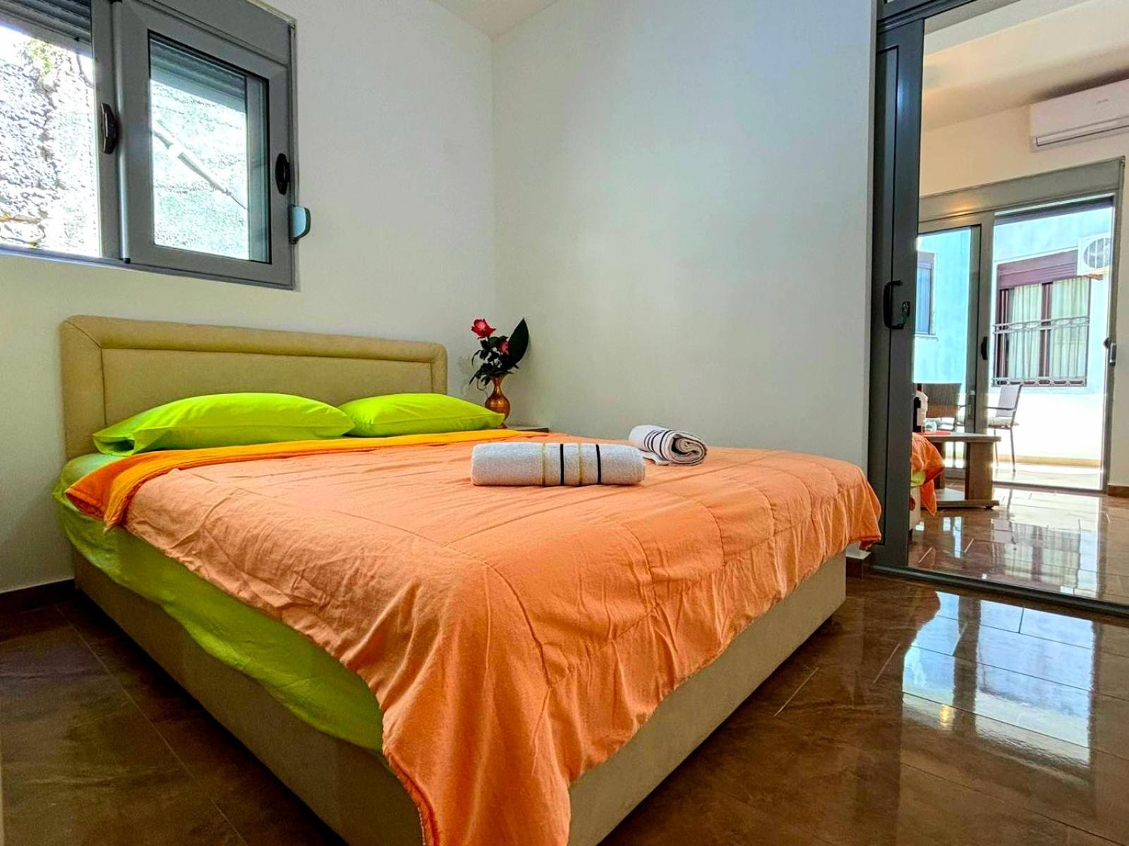 Mala Plaza Apartments 乌尔齐尼 外观 照片