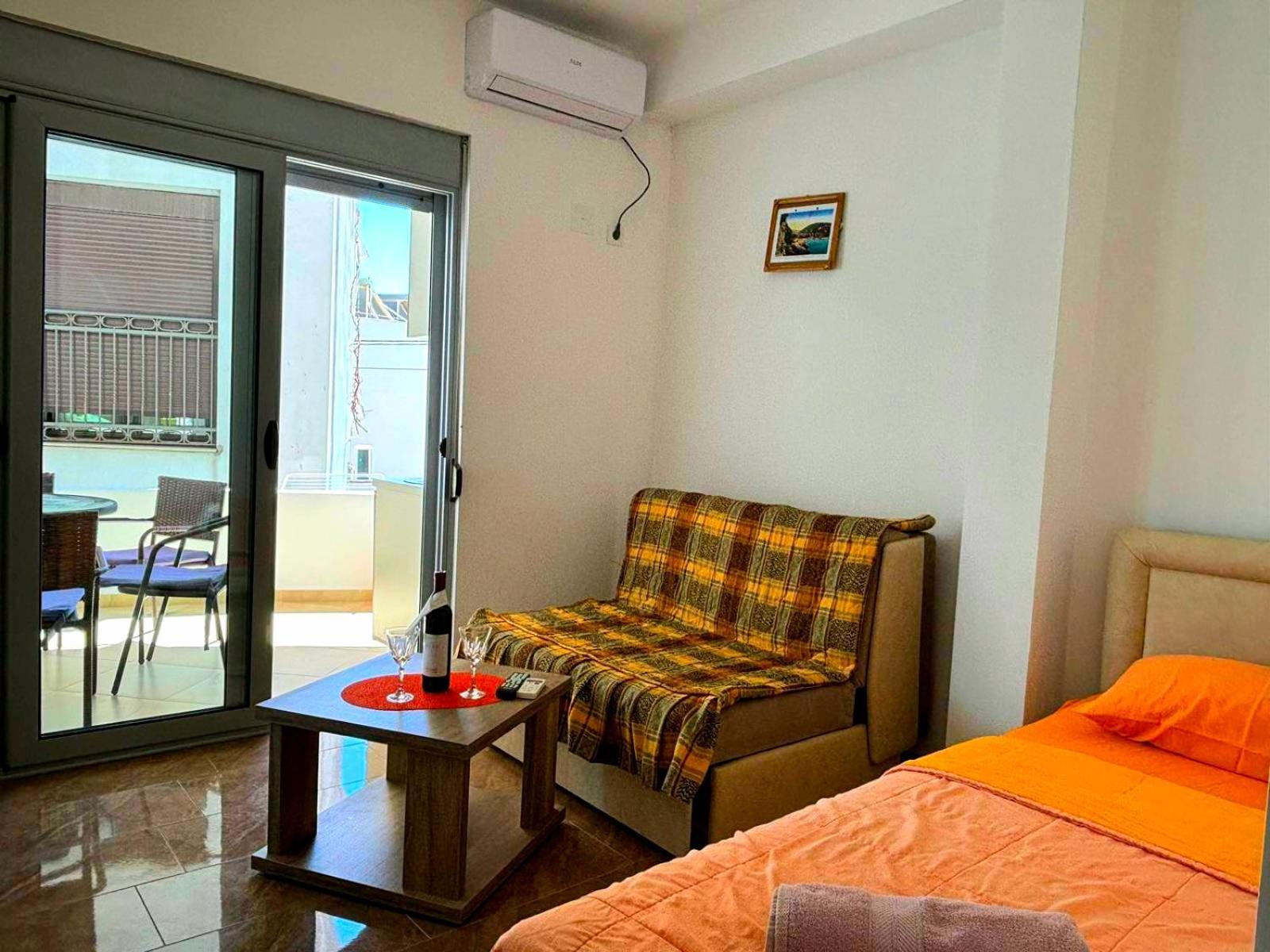 Mala Plaza Apartments 乌尔齐尼 外观 照片