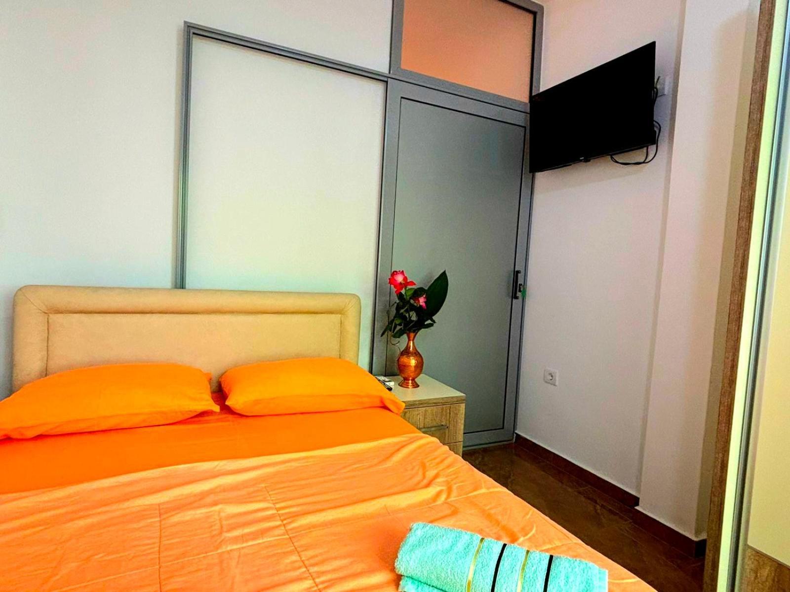Mala Plaza Apartments 乌尔齐尼 外观 照片