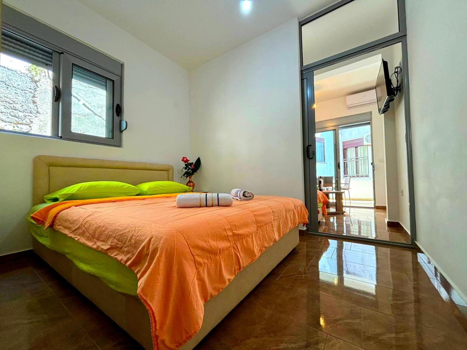 Mala Plaza Apartments 乌尔齐尼 外观 照片