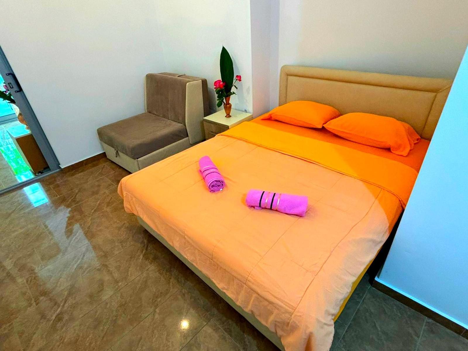 Mala Plaza Apartments 乌尔齐尼 外观 照片